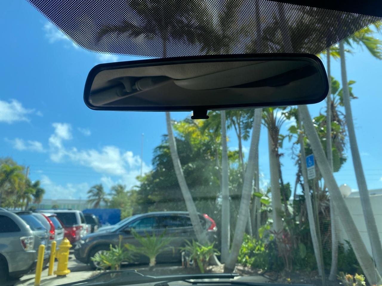 2006 Chrysler T&C BRAUN ENTERVAN LOW MILES 64,097 Pompano Beach FL