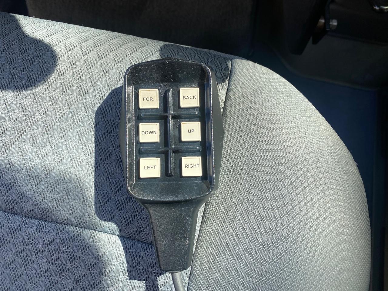 2006 Chrysler T&C BRAUN ENTERVAN LOW MILES 64,097 Pompano Beach FL