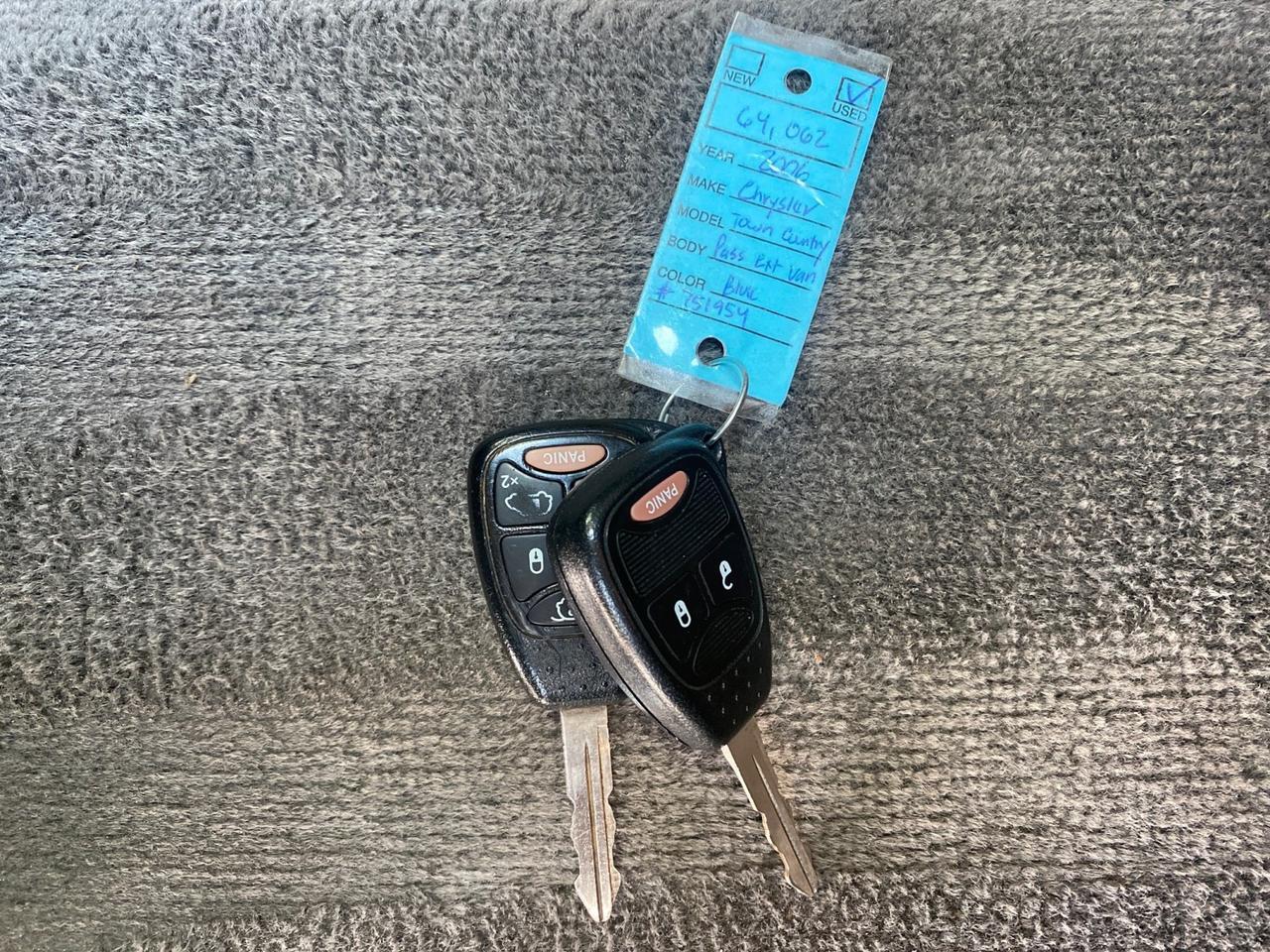 2006 Chrysler T&C BRAUN ENTERVAN LOW MILES 64,097 Pompano Beach FL