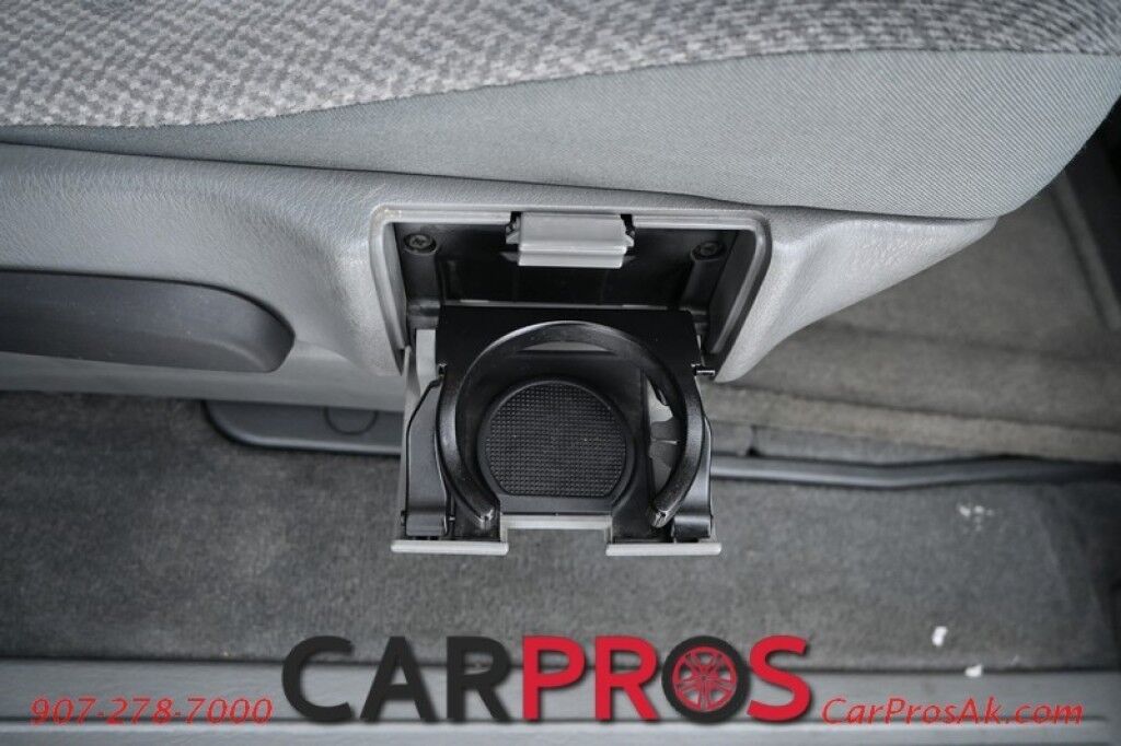 2006 Chrysler Town & Country Extended Passenger Van LX - Automatic - AutoStart - Seats 7 - 3rd Row - Keyless Entry - Power Windows & Locks - Cruise Control - 1 Owner Anchorage AK