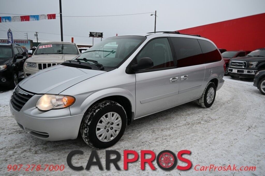 2006 Chrysler Town & Country Extended Passenger Van LX - Automatic - AutoStart - Seats 7 - 3rd Row - Keyless Entry - Power Windows & Locks - Cruise Control - 1 Owner