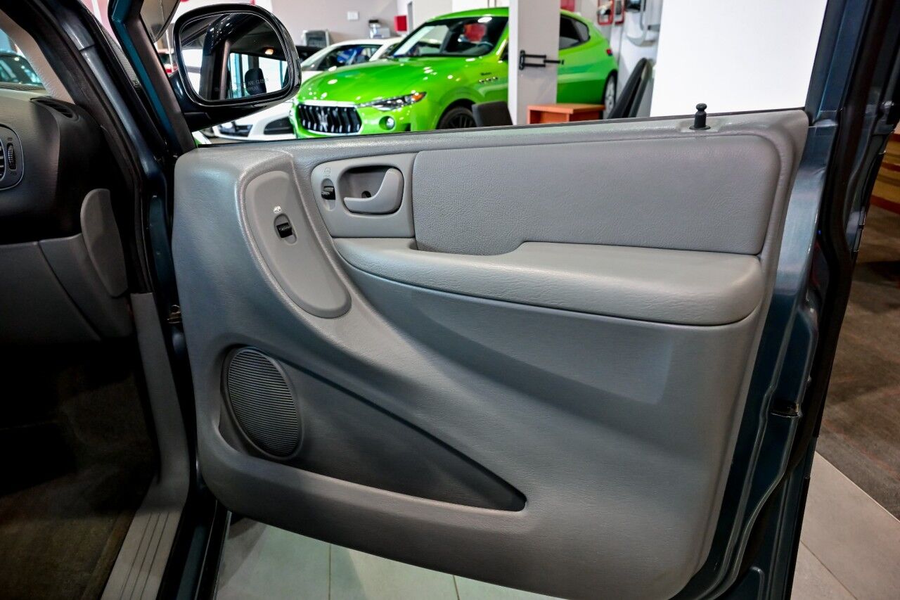 2006 Chrysler Town & Country LWB Touring Springfield NJ