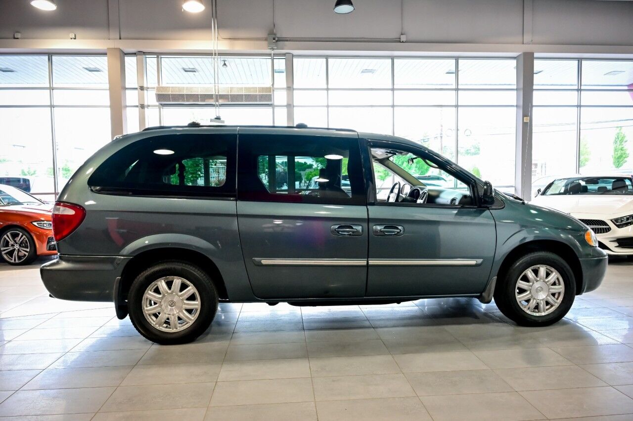 2006 Chrysler Town & Country LWB Touring Springfield NJ