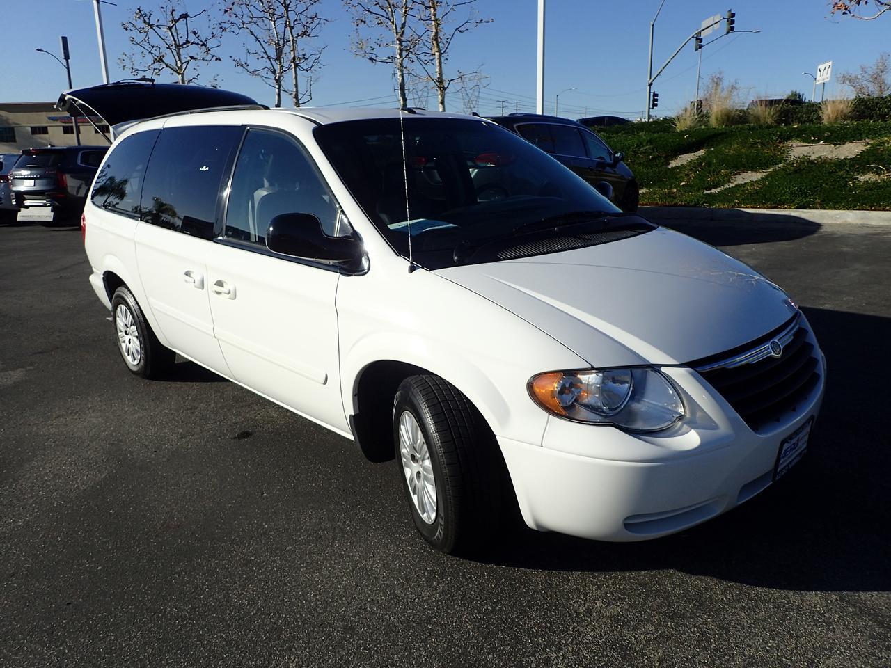 Used 2006 Chrysler TOWN & COUNTRY LX in Anaheim CA