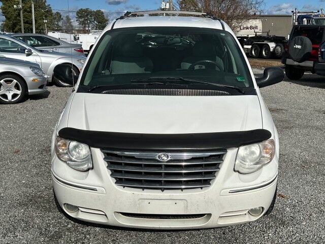 2006 Chrysler Town & Country Ltd Braun Wheelchair Van