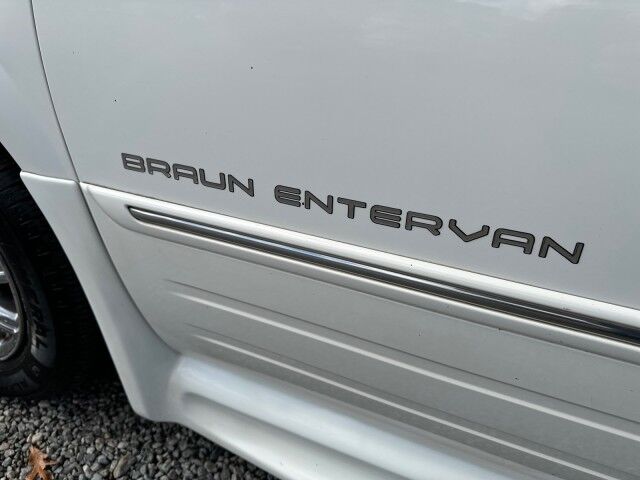 2006 Chrysler Town & Country Ltd Braun Wheelchair Van Ashland VA