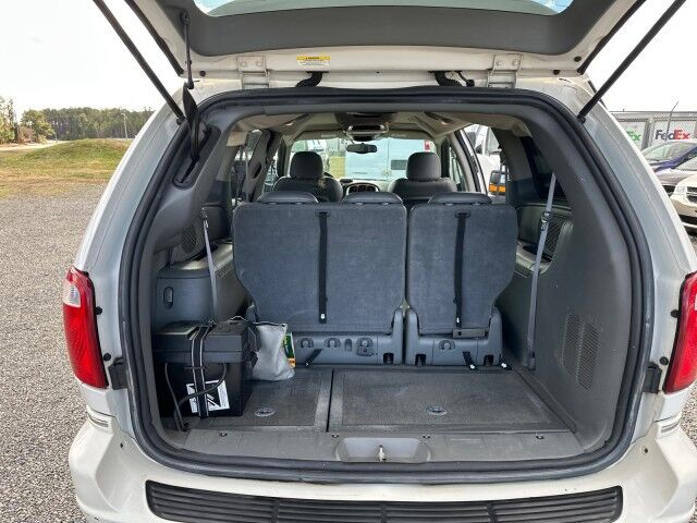 2006 Chrysler Town & Country Ltd Braun Wheelchair Van Ashland VA