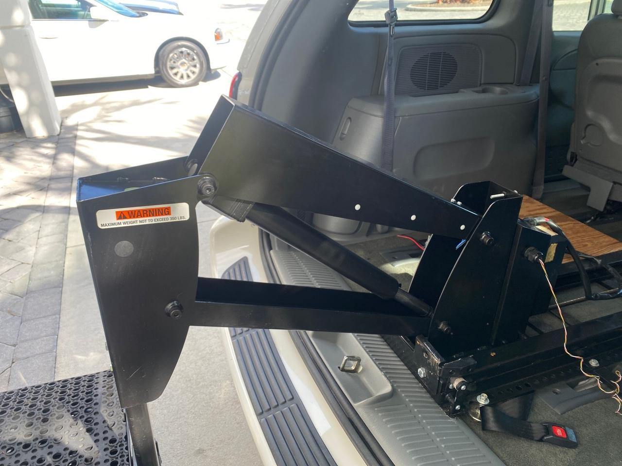 2006 Dodge Caravan SXT LOW MILES 28,367 1 OWNER HANDICAP LIFT Pompano Beach FL