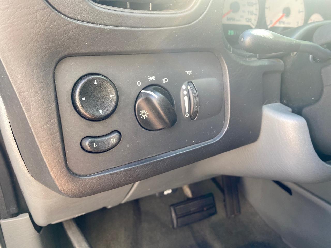 2006 Dodge Caravan SXT LOW MILES 28,367 1 OWNER HANDICAP LIFT Pompano Beach FL