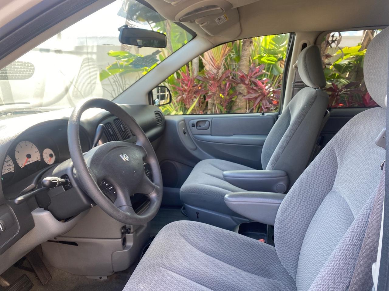 2006 Dodge Caravan SXT LOW MILES 28,367 1 OWNER HANDICAP LIFT Pompano Beach FL