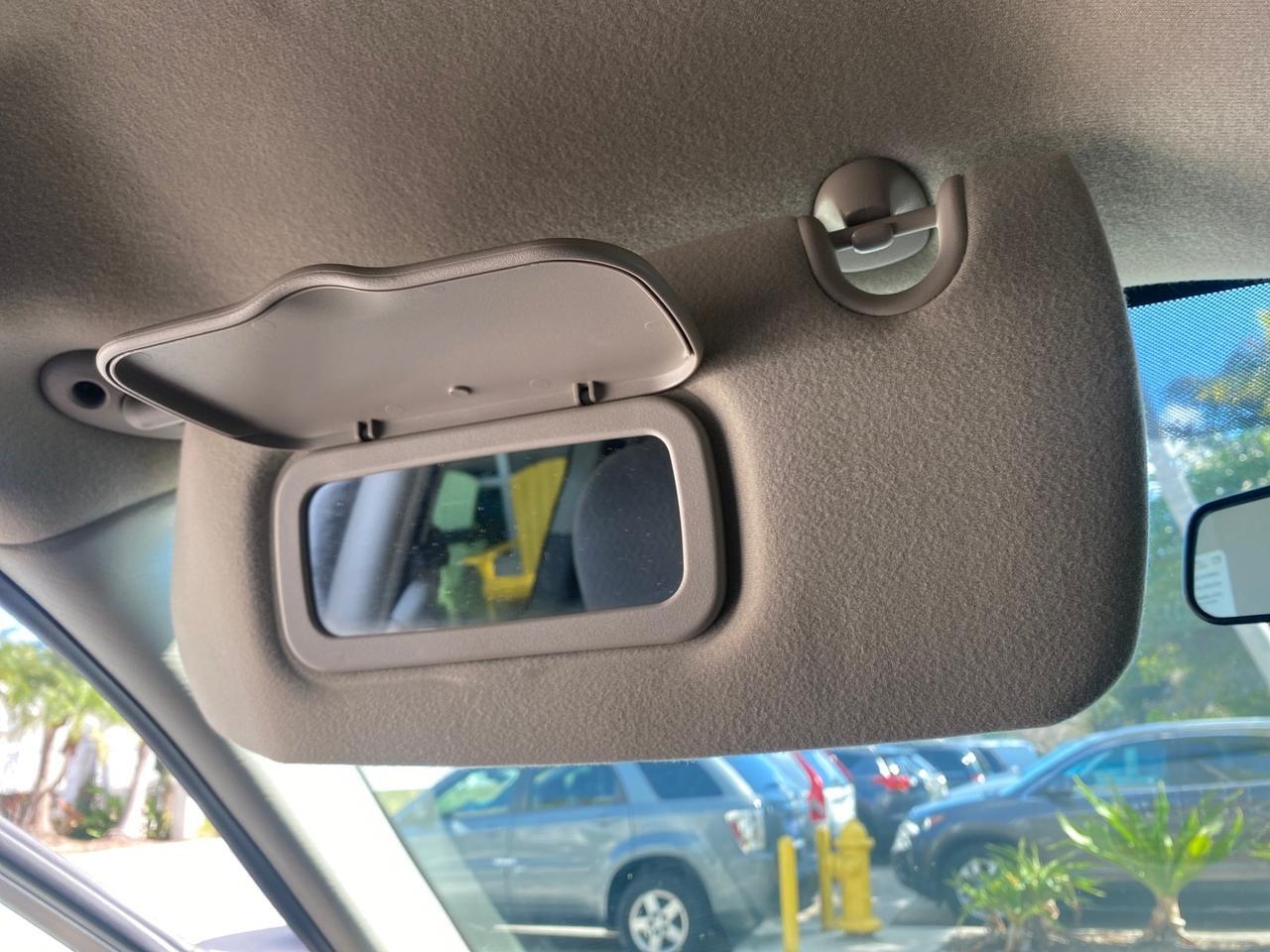 2006 Dodge Caravan SXT LOW MILES 28,367 1 OWNER HANDICAP LIFT Pompano Beach FL