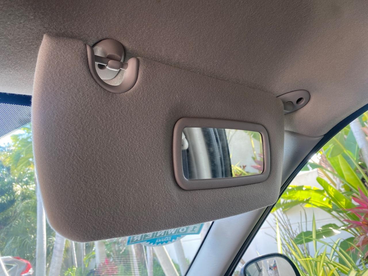 2006 Dodge Caravan SXT LOW MILES 28,367 1 OWNER HANDICAP LIFT Pompano Beach FL