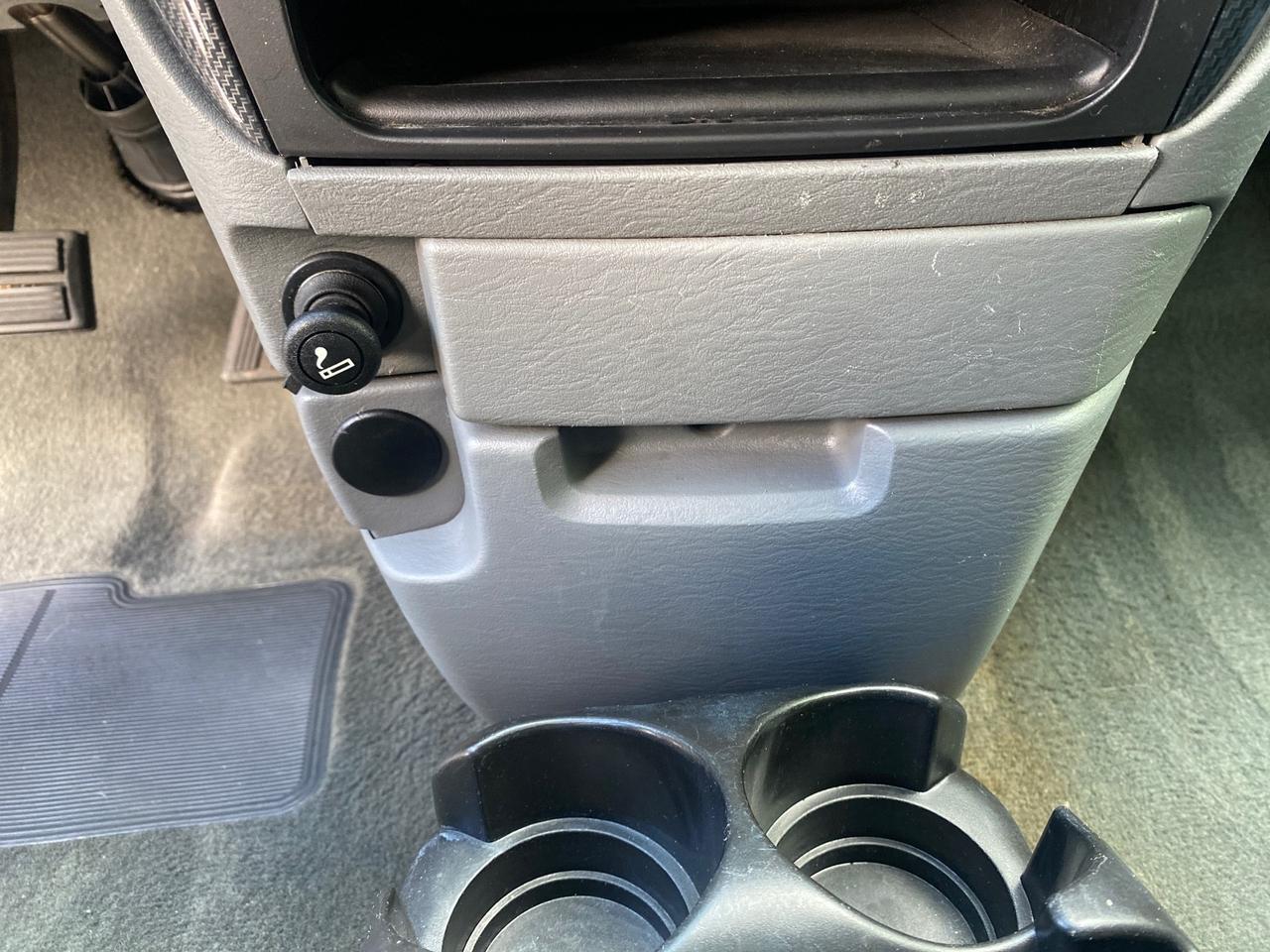 2006 Dodge Caravan SXT LOW MILES 28,367 1 OWNER HANDICAP LIFT Pompano Beach FL