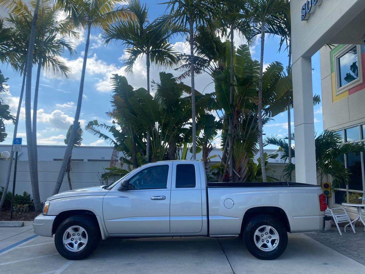 2006 Dodge Dakota SLT CLUB CAB LOW MILES 55,990 Pompano Beach FL