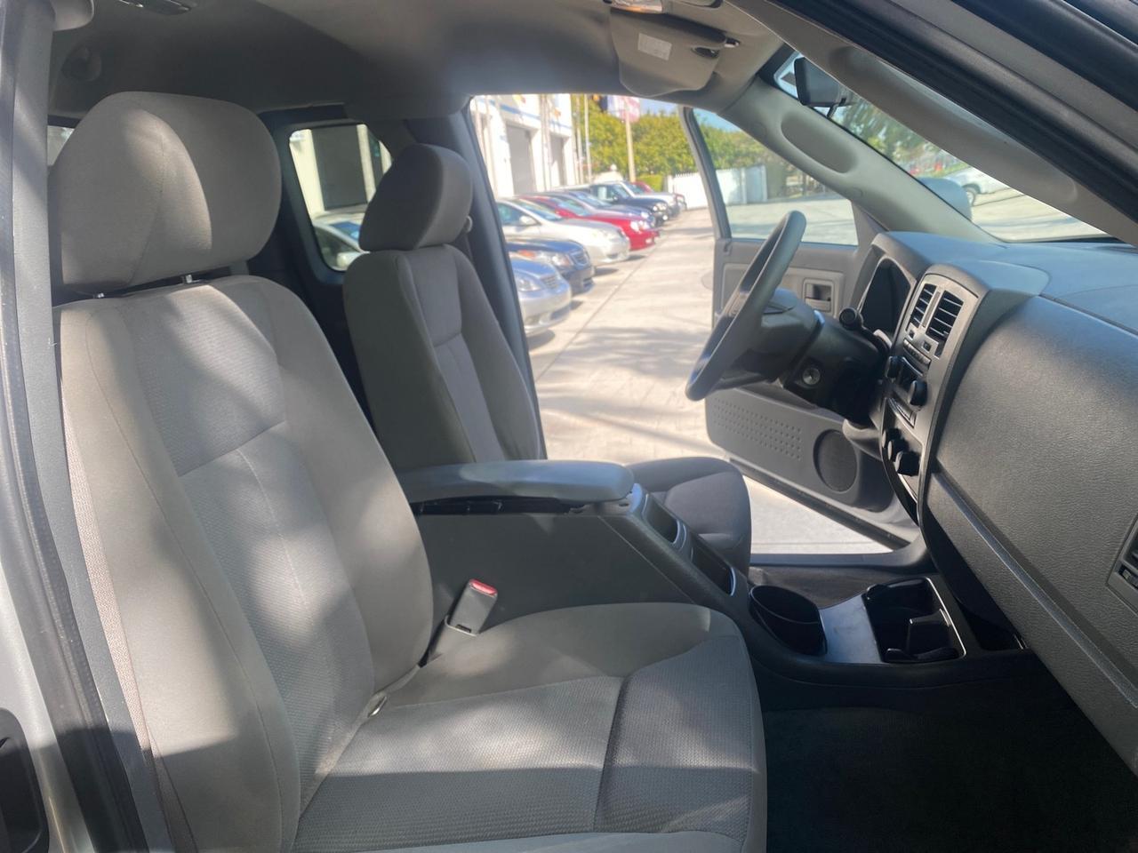 2006 Dodge Dakota SLT CLUB CAB LOW MILES 55,990 Pompano Beach FL