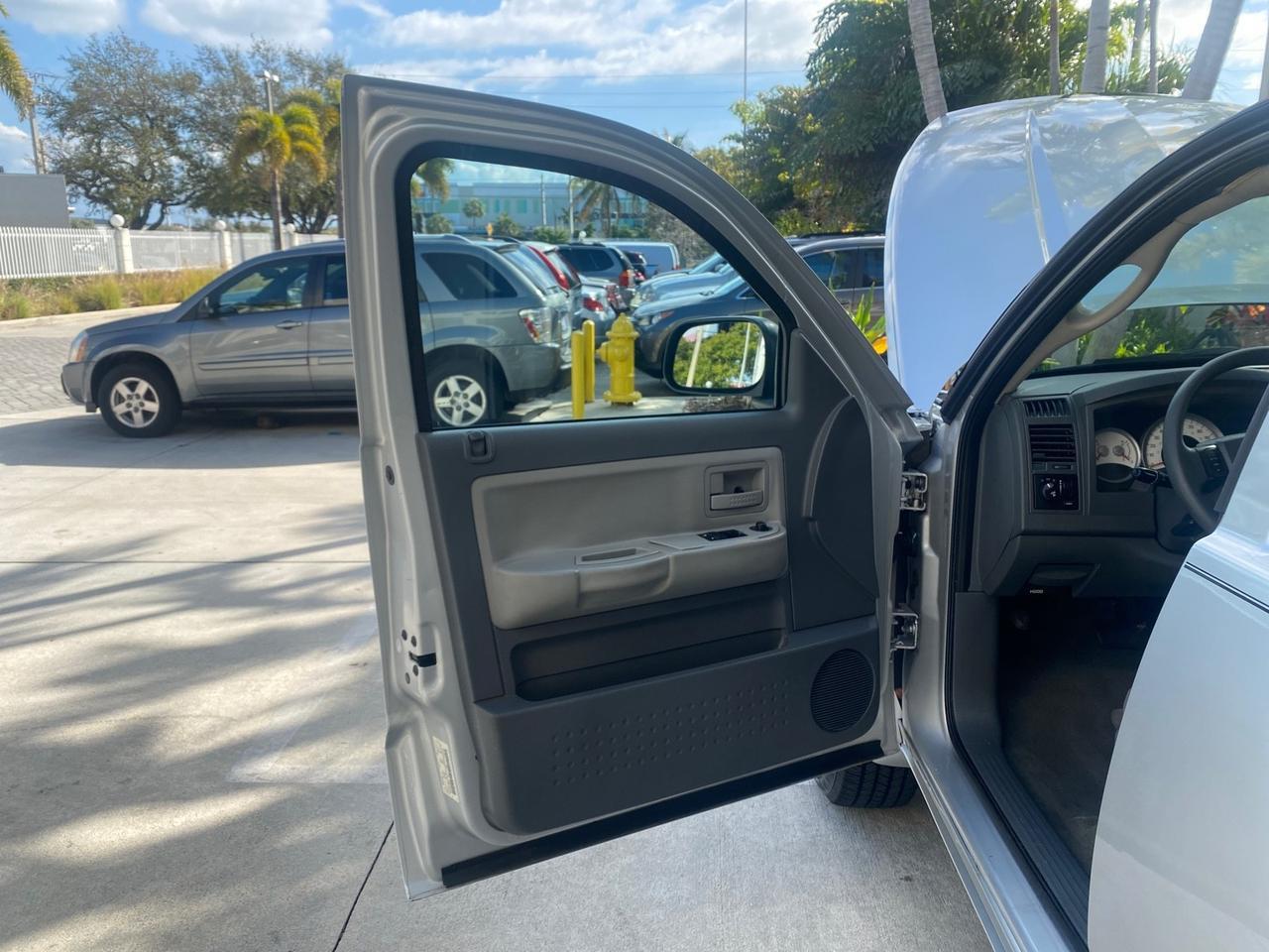 2006 Dodge Dakota SLT CLUB CAB LOW MILES 55,990 Pompano Beach FL