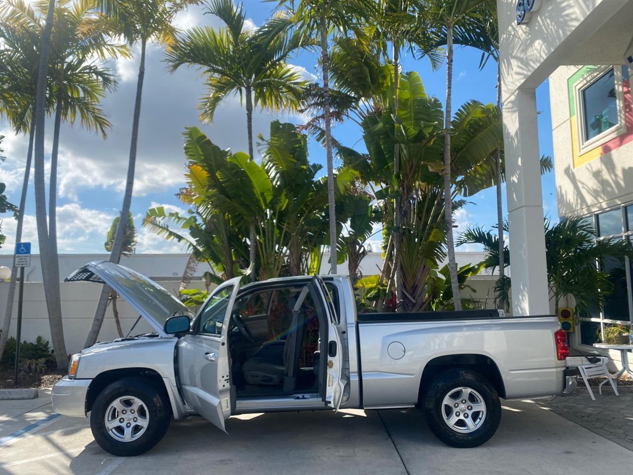 2006 Dodge Dakota SLT CLUB CAB LOW MILES 55,990 Pompano Beach FL