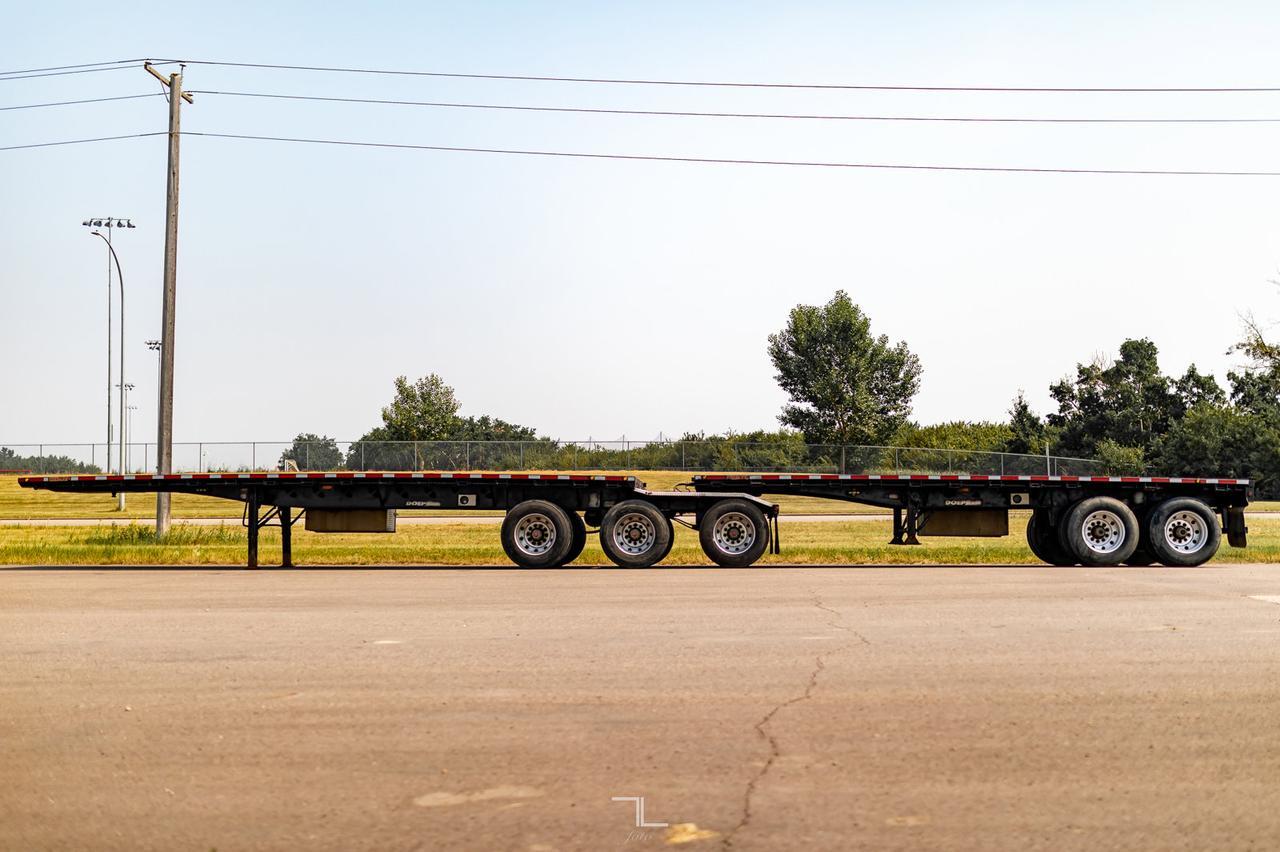 2006 Doepker Super B Steel Flat Deck Trailers
