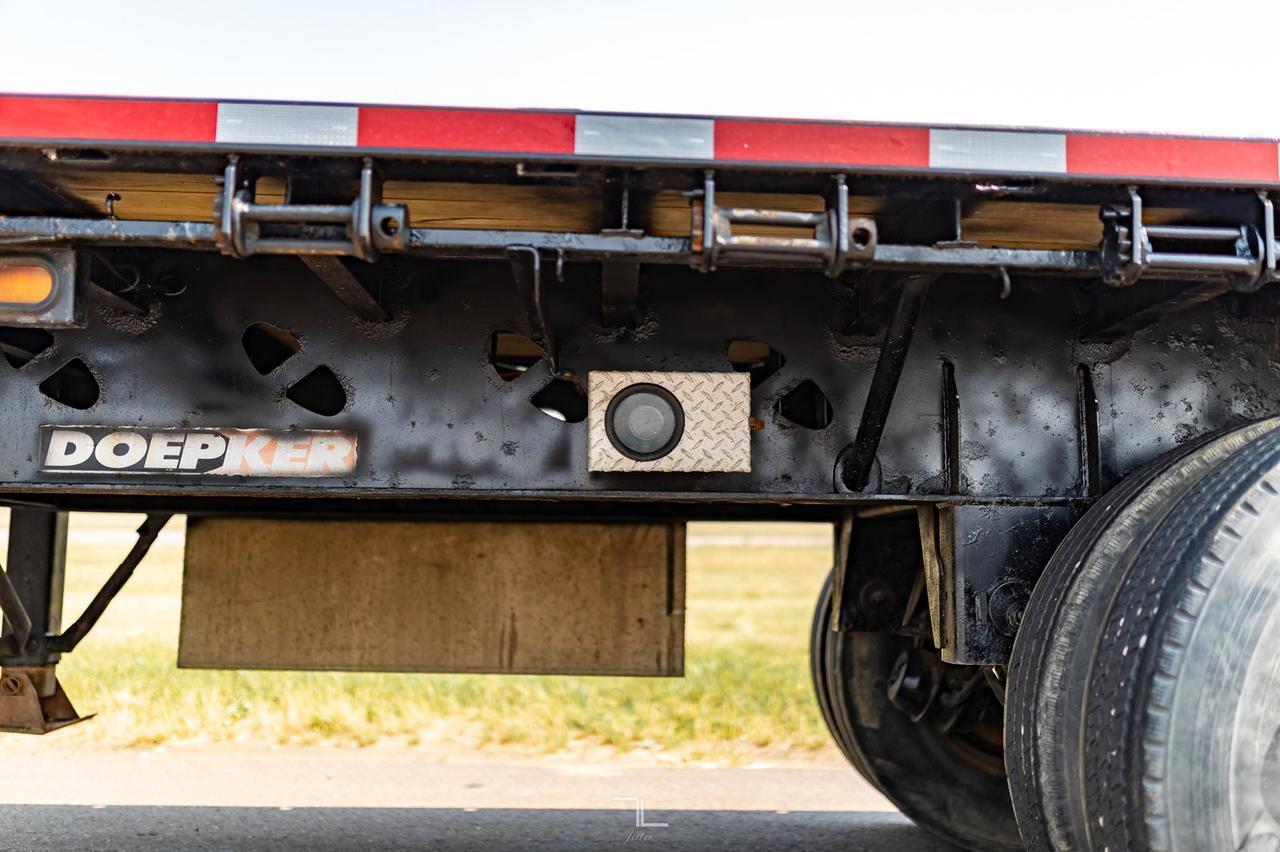 2006 Doepker Super B Steel Flat Deck Trailers Red Deer AB