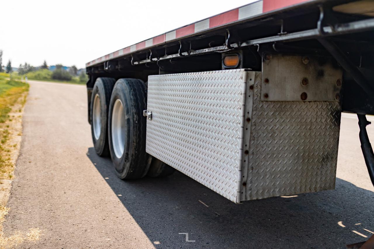 2006 Doepker Super B Steel Flat Deck Trailers Red Deer AB