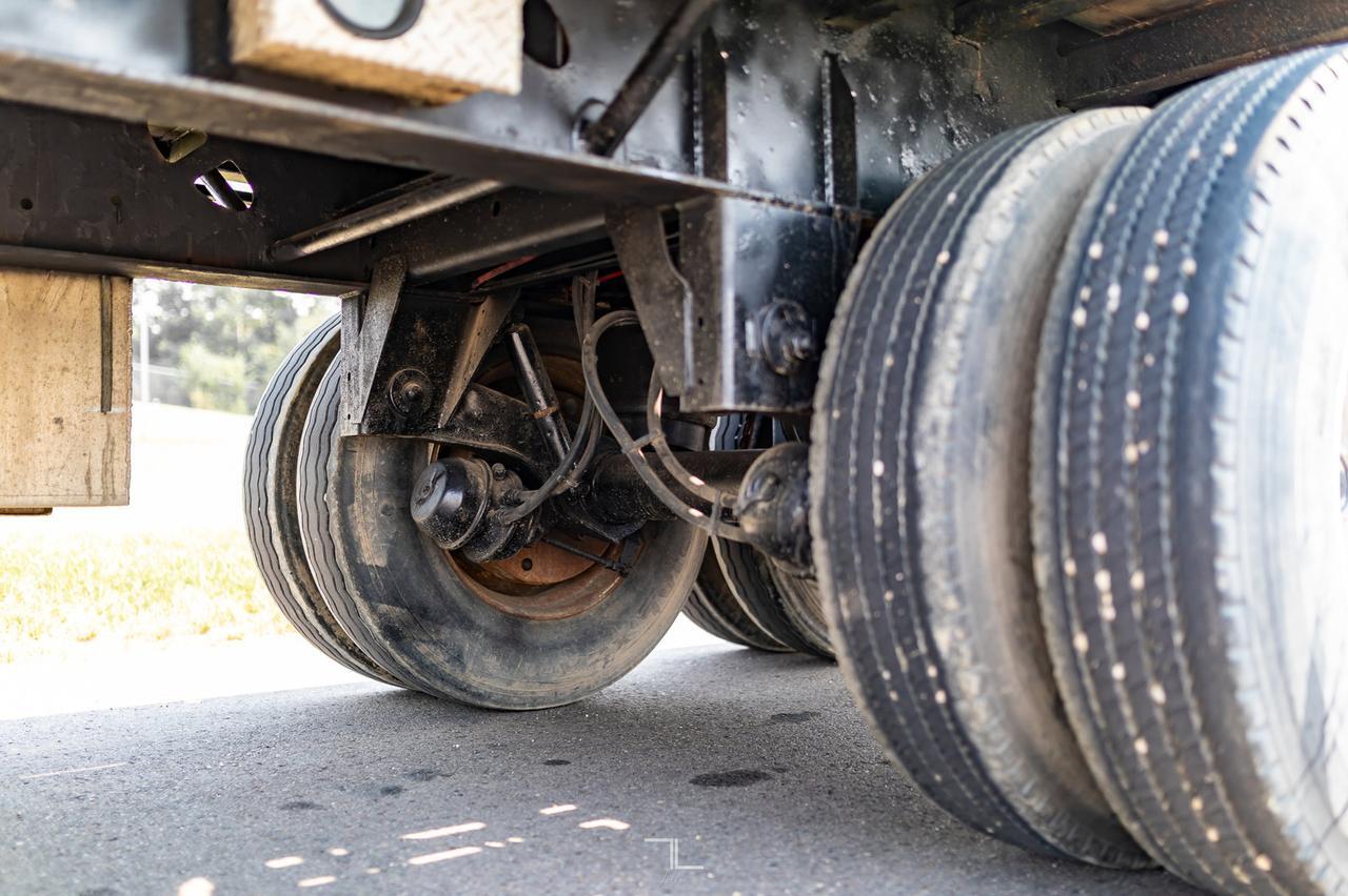 2006 Doepker Super B Steel Flat Deck Trailers Red Deer AB