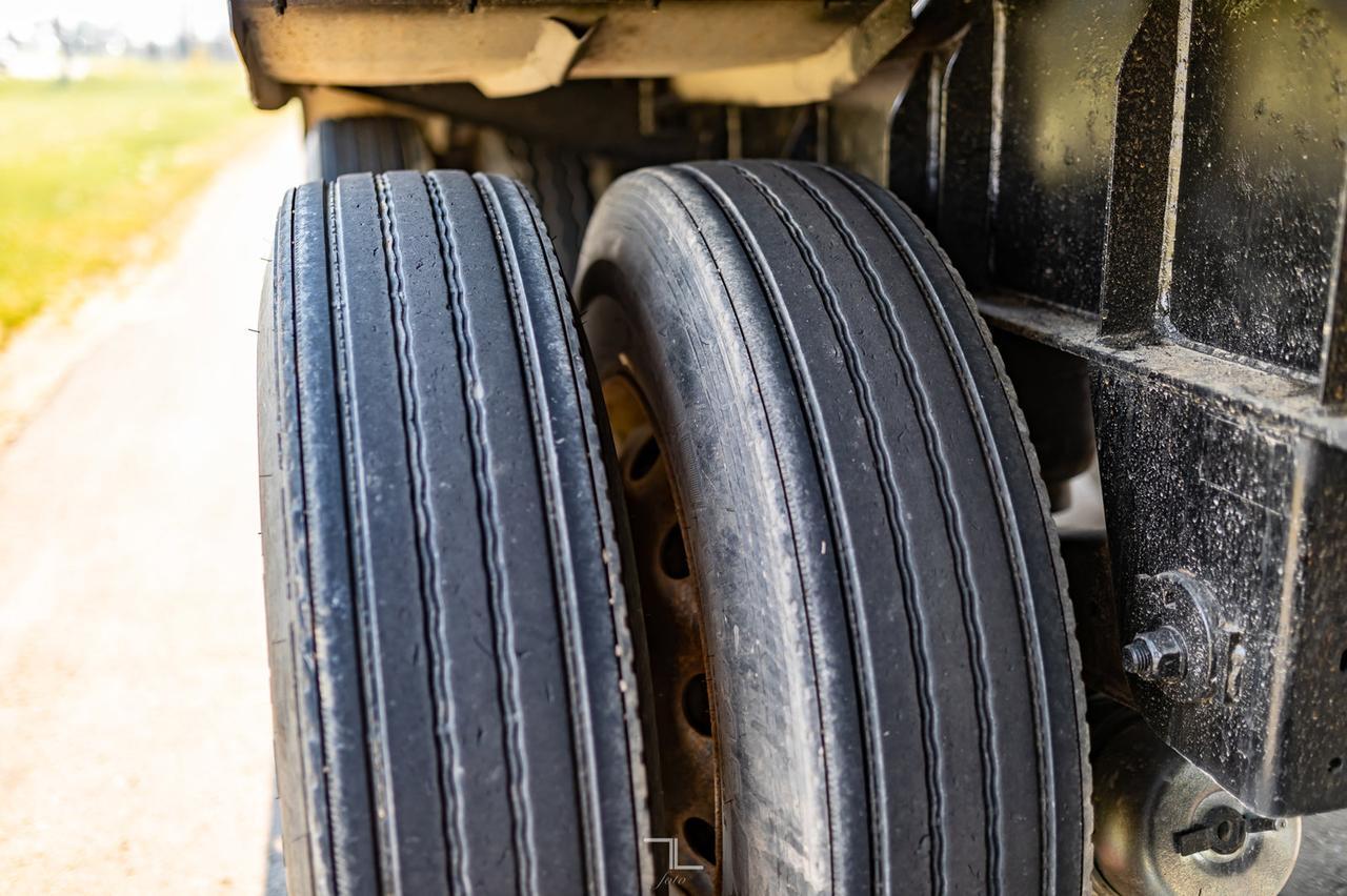 2006 Doepker Super B Steel Flat Deck Trailers Red Deer AB