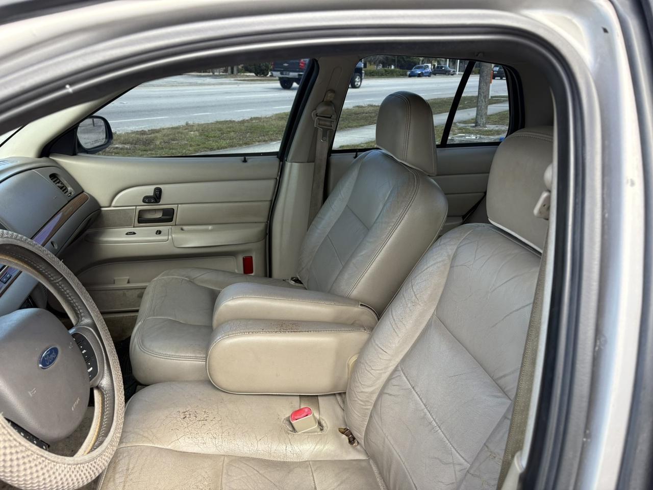 2006 Ford Crown Victoria LX Fort Pierce FL