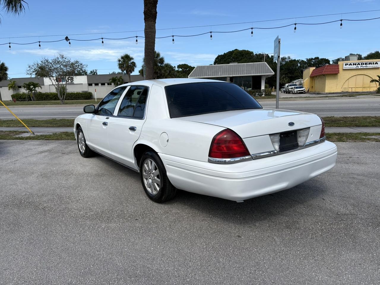 2006 Ford Crown Victoria LX Fort Pierce FL