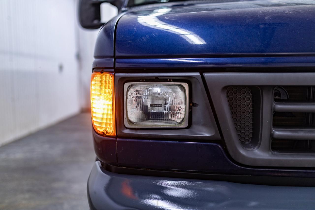 2006 Ford E-250 Cargo Van Red Deer AB