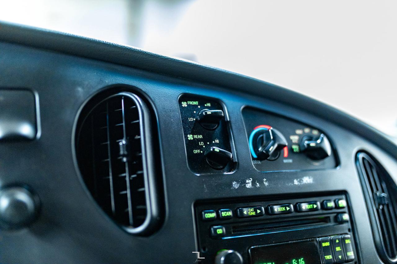 2006 Ford E-250 Cargo Van Red Deer AB