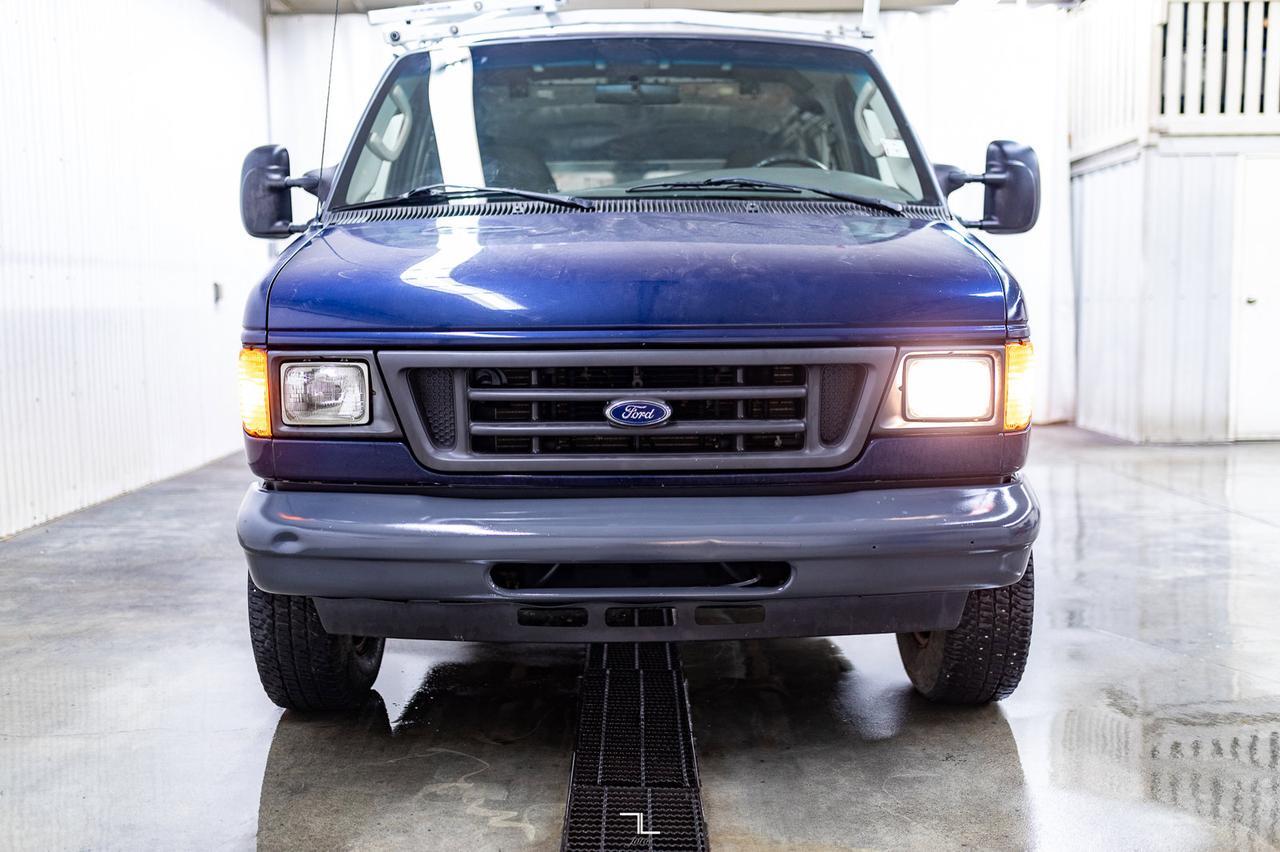 2006 Ford E-250 Cargo Van Red Deer AB