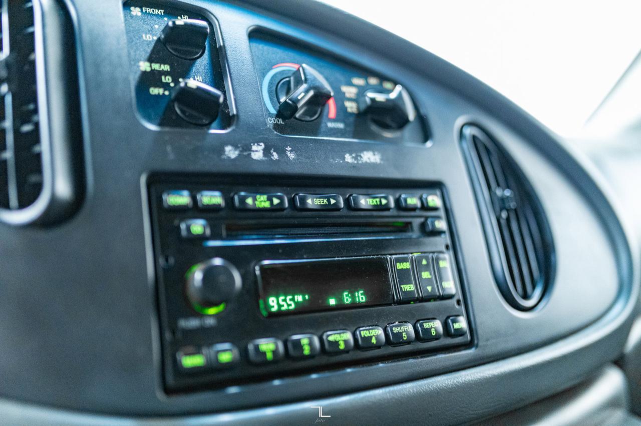 2006 Ford E-250 Cargo Van Red Deer AB