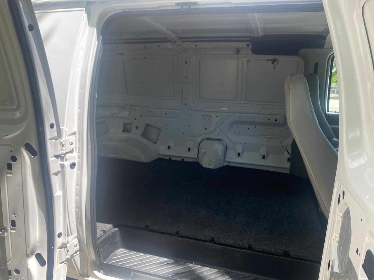2006 Ford Econoline Cargo Van E350 LOW MILES 66,160 Pompano Beach FL