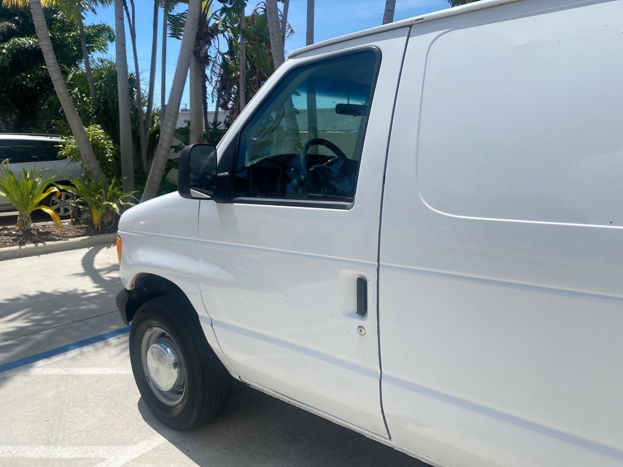 2006 Ford Econoline Cargo Van E350 LOW MILES 66,160 Pompano Beach FL