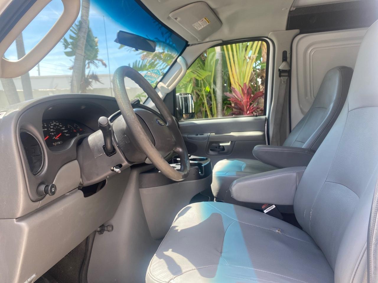 2006 Ford Econoline Cargo Van E350 LOW MILES 66,160 Pompano Beach FL