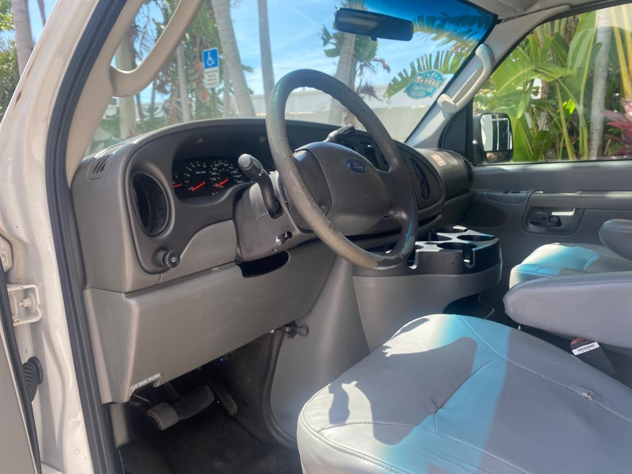 2006 Ford Econoline Cargo Van E350 LOW MILES 66,160 Pompano Beach FL