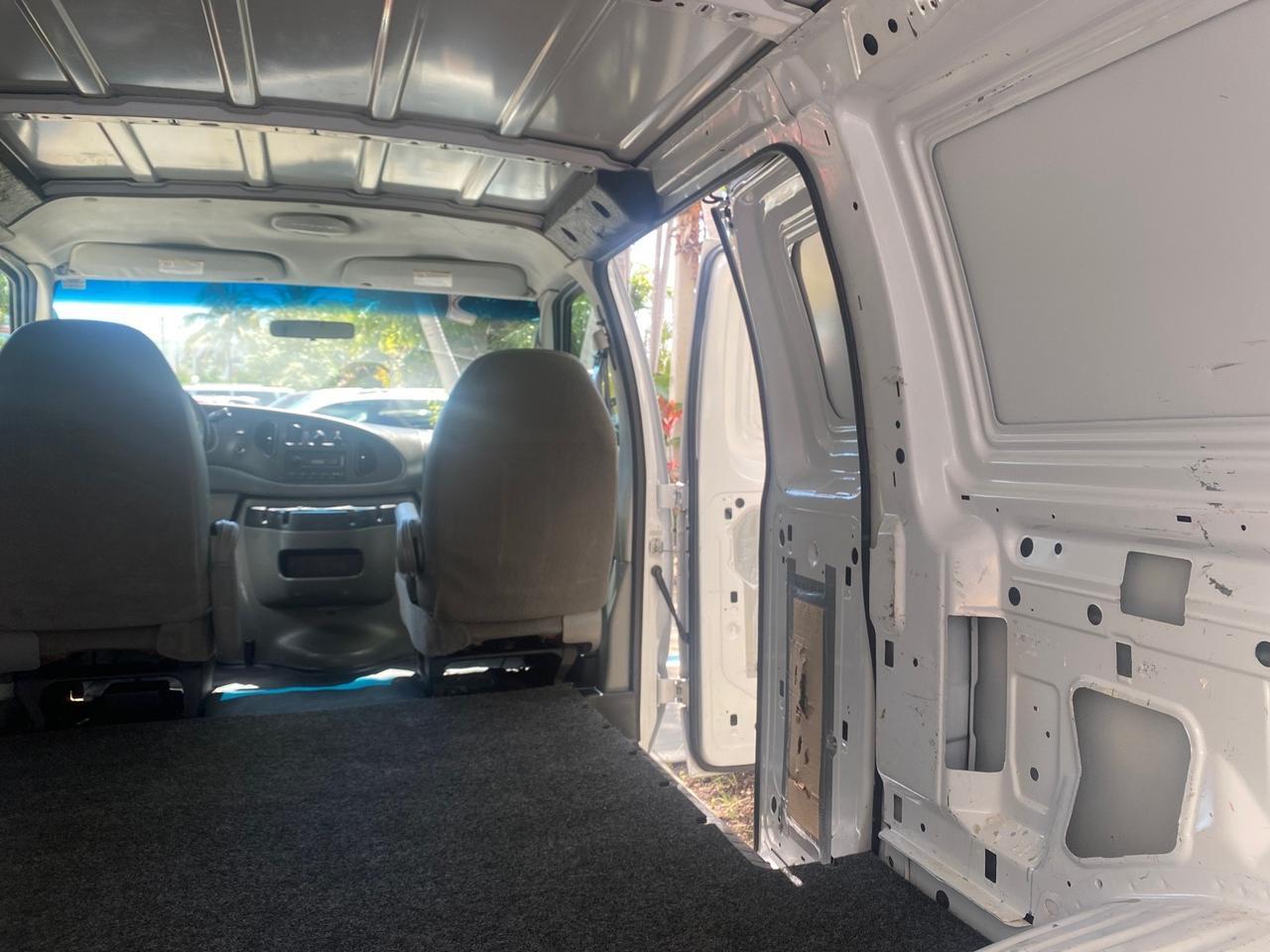 2006 Ford Econoline Cargo Van E350 LOW MILES 66,160 Pompano Beach FL