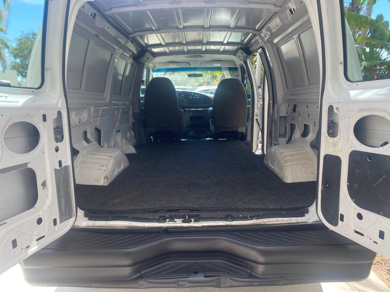 2006 Ford Econoline Cargo Van E350 LOW MILES 66,160 Pompano Beach FL