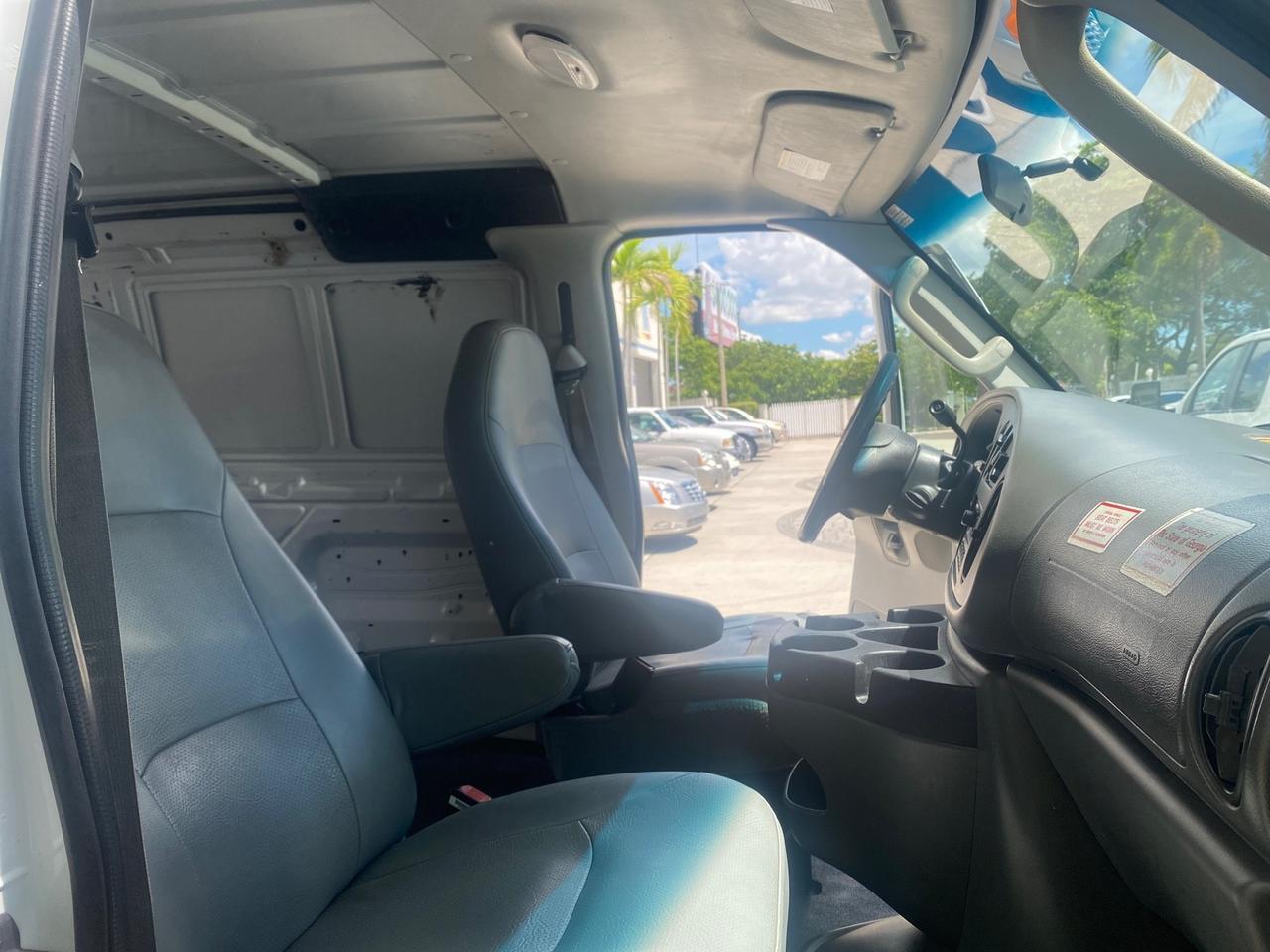 2006 Ford Econoline Cargo Van E350 LOW MILES 66,160 Pompano Beach FL