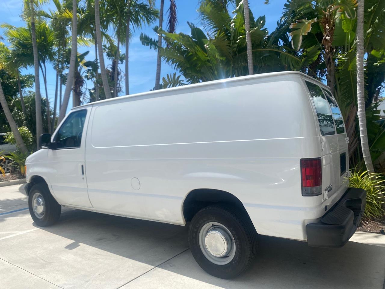 2006 Ford Econoline Cargo Van E350 LOW MILES 66,160 Pompano Beach FL