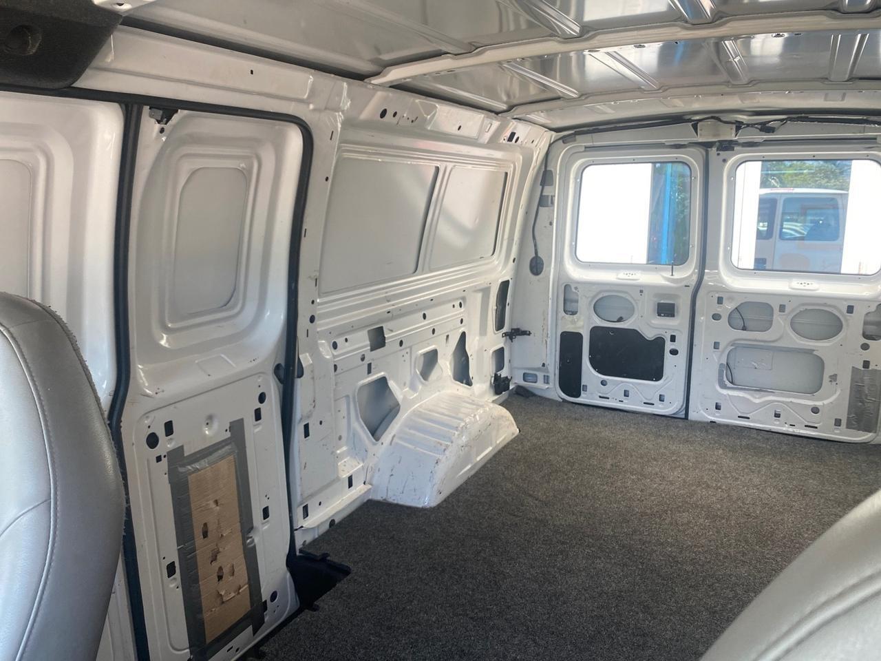 2006 Ford Econoline Cargo Van E350 LOW MILES 66,160 Pompano Beach FL