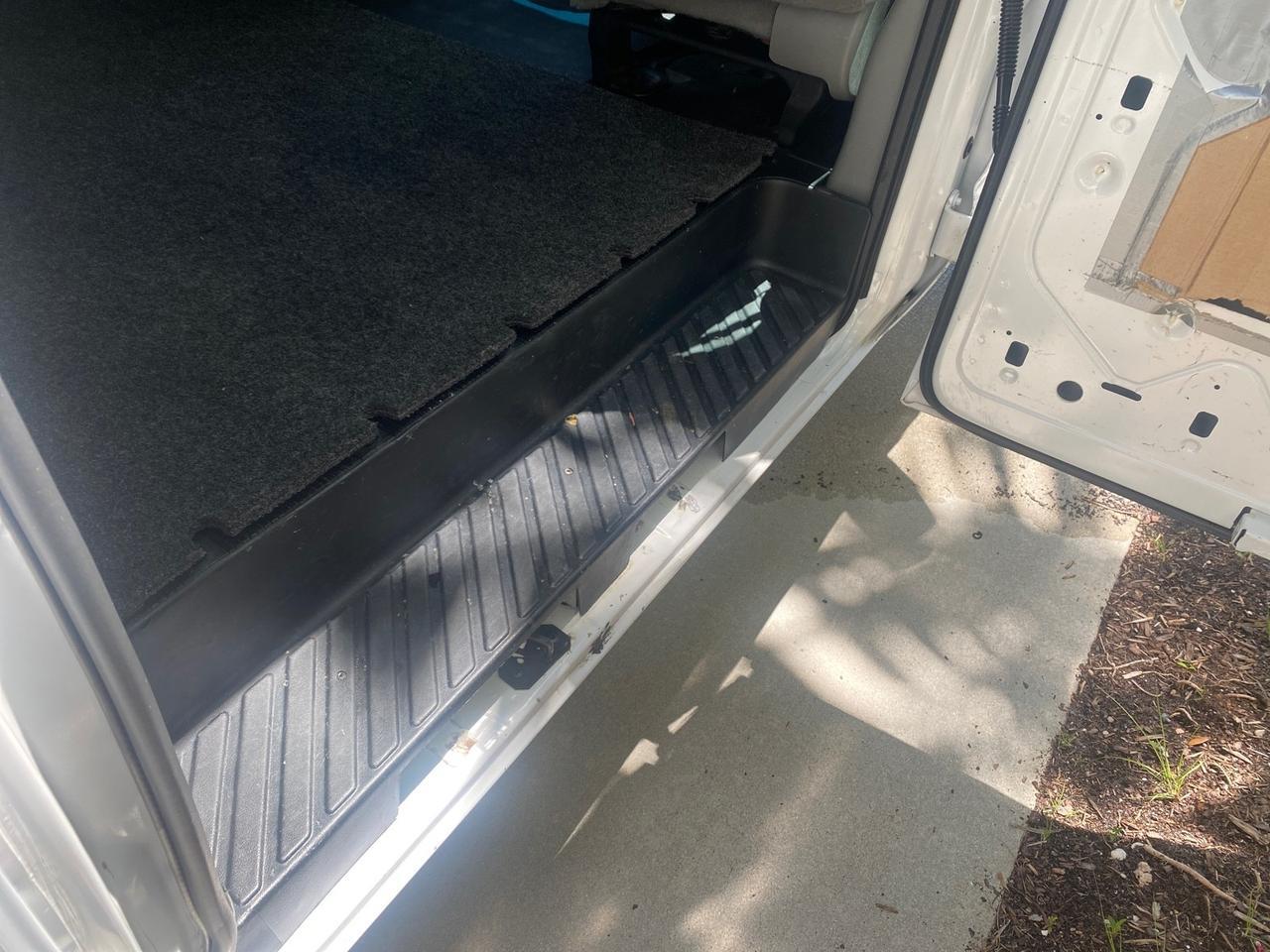 2006 Ford Econoline Cargo Van E350 LOW MILES 66,160 Pompano Beach FL