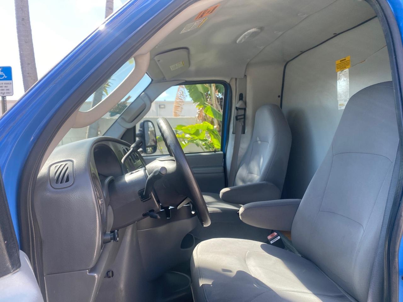 2006 Ford Econoline Commercial Cutaway LOW MILES 27,641 1 OWNER Pompano Beach FL