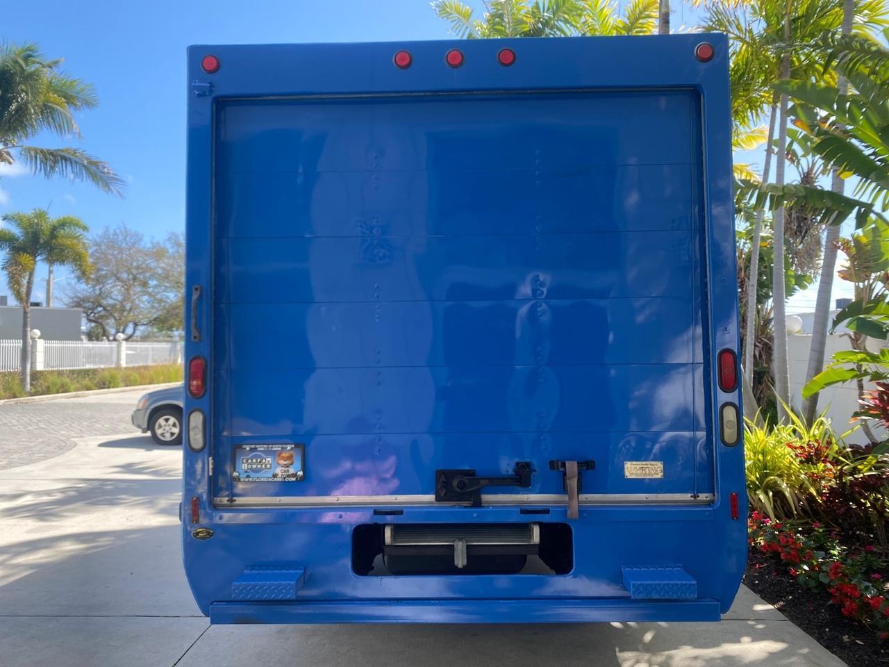 2006 Ford Econoline Commercial Cutaway LOW MILES 27,641 1 OWNER Pompano Beach FL