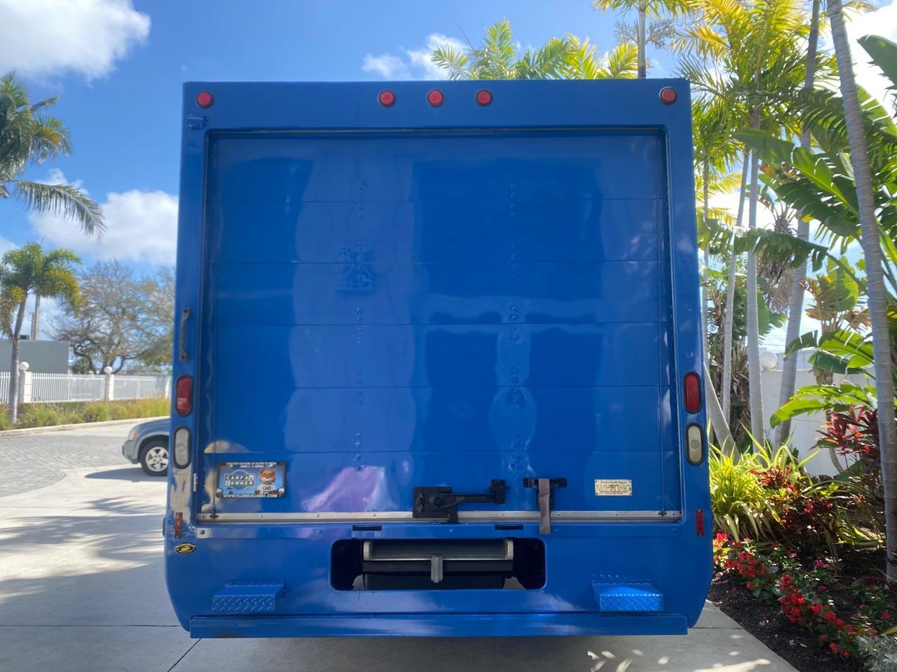 2006 Ford Econoline Commercial Cutaway LOW MILES 27,641 1 OWNER Pompano Beach FL