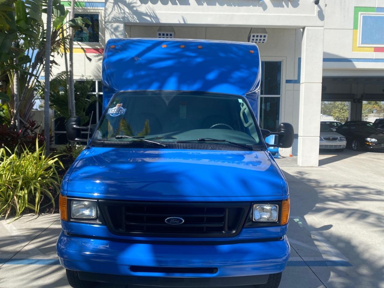 2006 Ford Econoline Commercial Cutaway LOW MILES 27,641 1 OWNER Pompano Beach FL