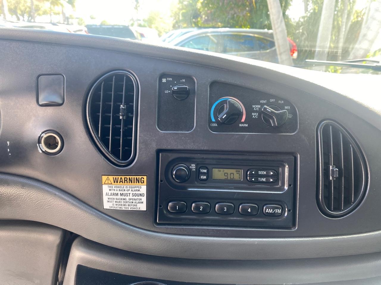 2006 Ford Econoline Commercial Cutaway LOW MILES 27,641 1 OWNER Pompano Beach FL