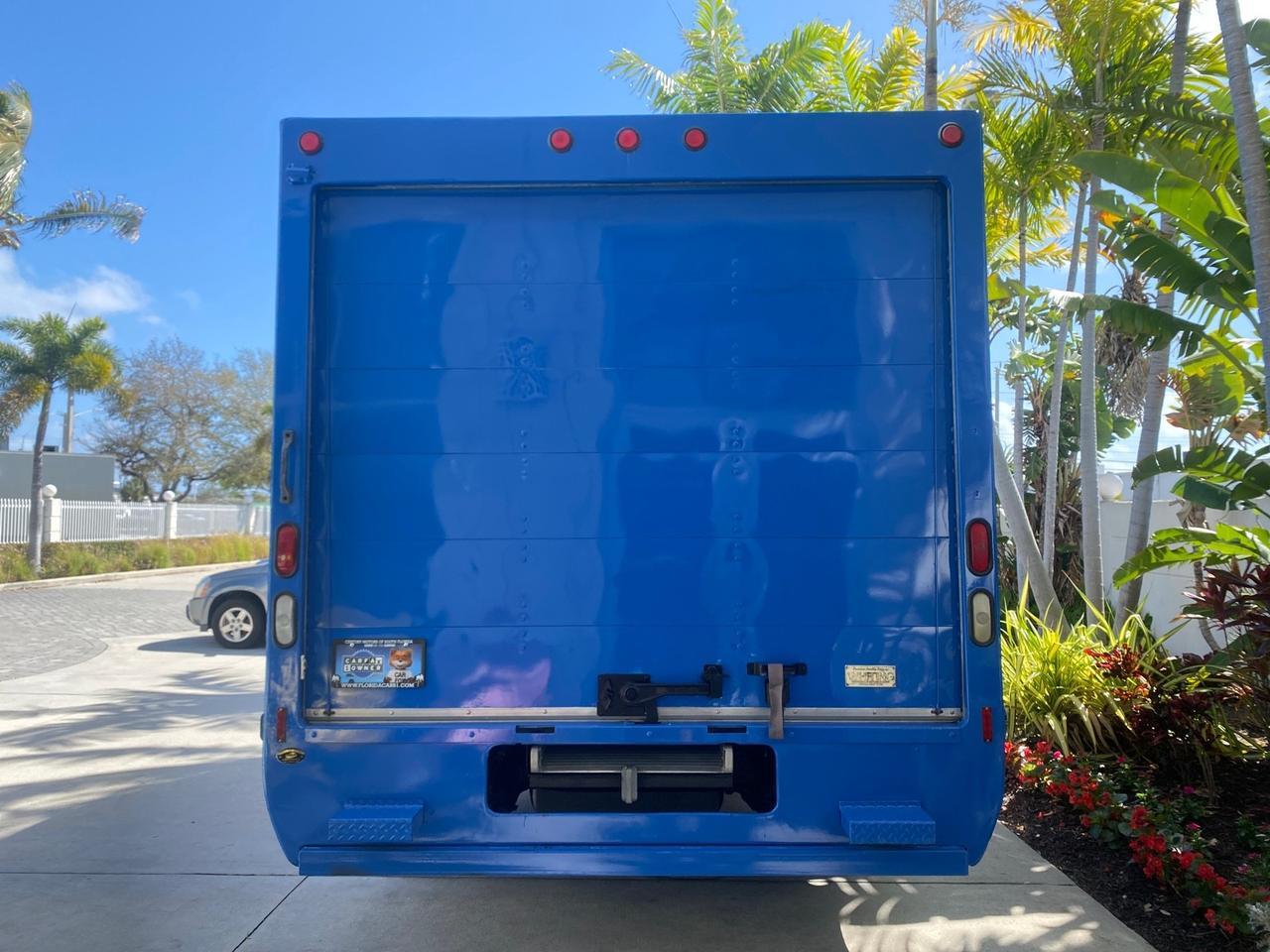 2006 Ford Econoline Commercial Cutaway LOW MILES 27,641 1 OWNER Pompano Beach FL