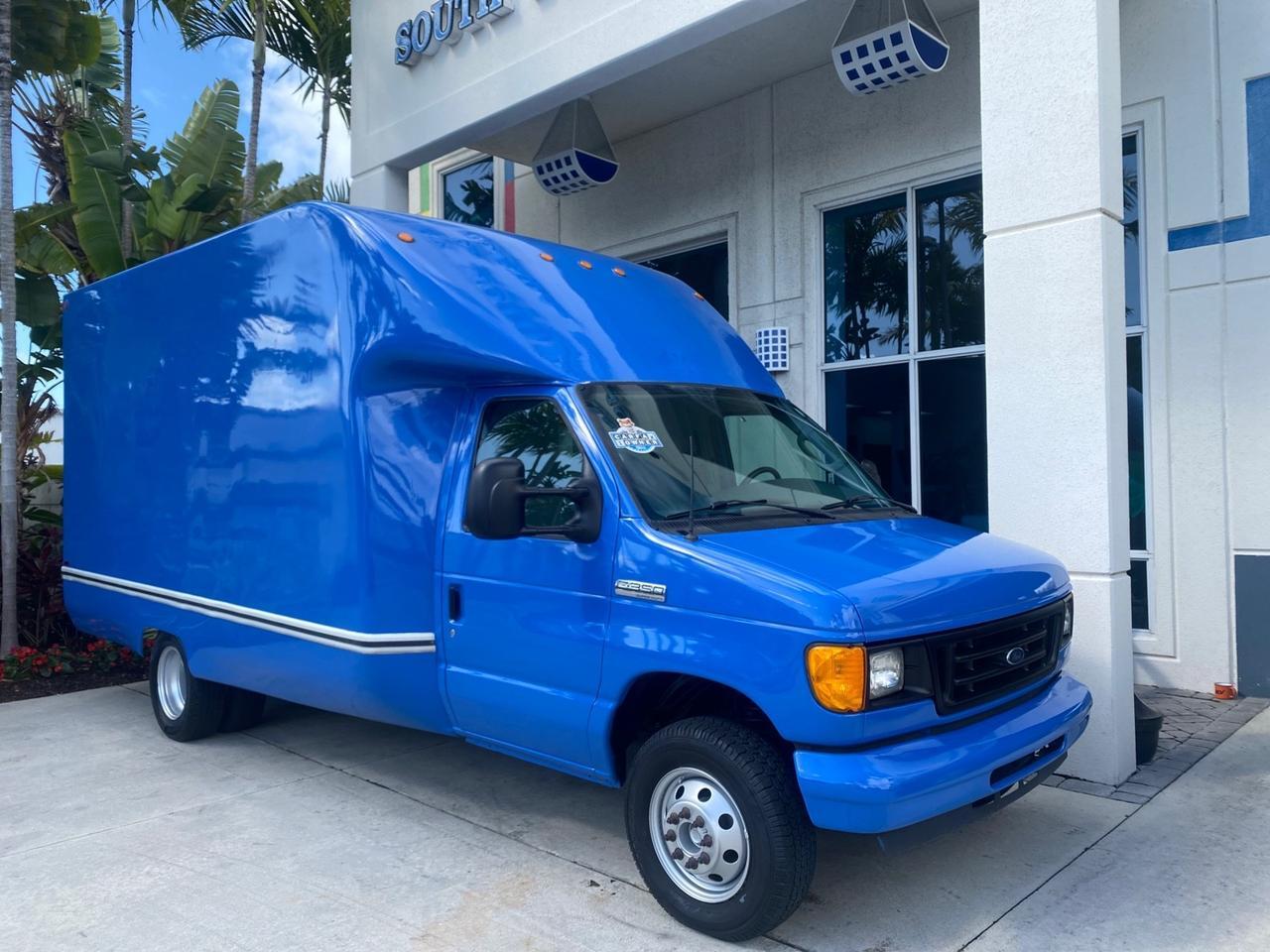 2006 Ford Econoline Commercial Cutaway LOW MILES 27,641 1 OWNER