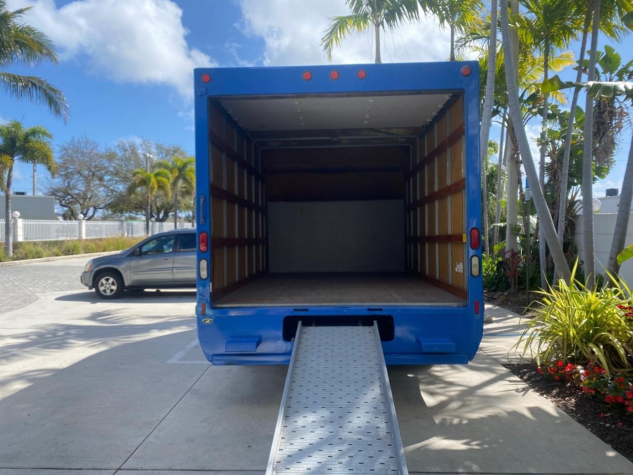2006 Ford Econoline Commercial Cutaway LOW MILES 27,641 1 OWNER Pompano Beach FL
